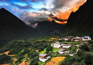 Yubeng Village Trekking
