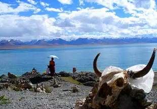 9-day Tibet Holy Lakes Adventure