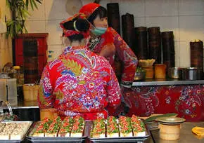 13-day Crazy Shopping & Foodie Tour