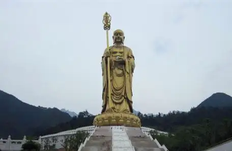 Outdoor ksitigarbha Bodhisattva Statue on Mt.Jiuhua