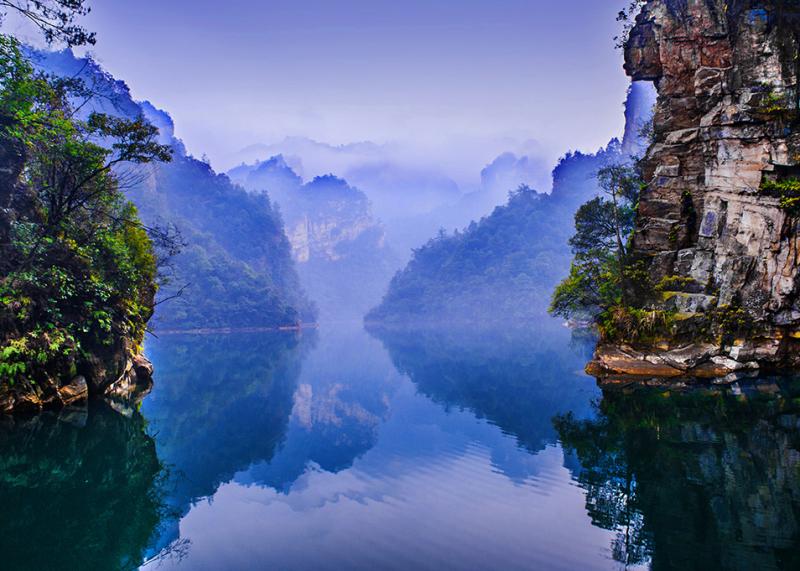 Zhangjiajie Baofeng Lake