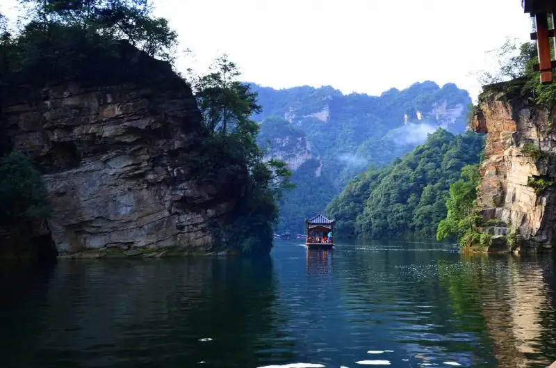 Trip to Baofeng Lake Zhangjiajie