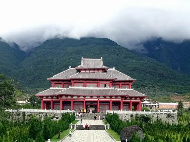 Dali Cangshan Mountain temple