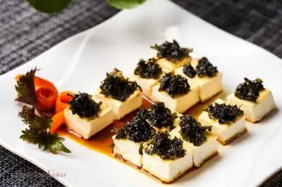 13 Days China Discovery for Canadian Vegetarians