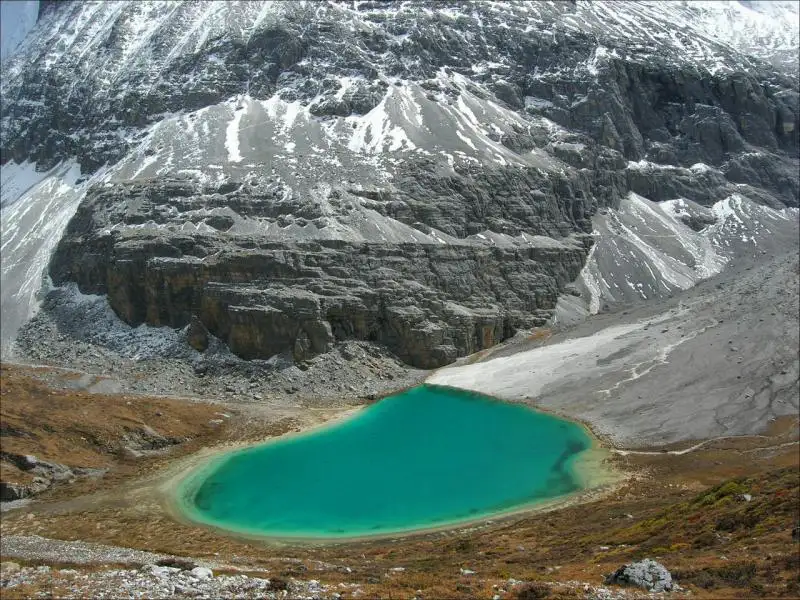 Pearl Lake in Daocheng Yading