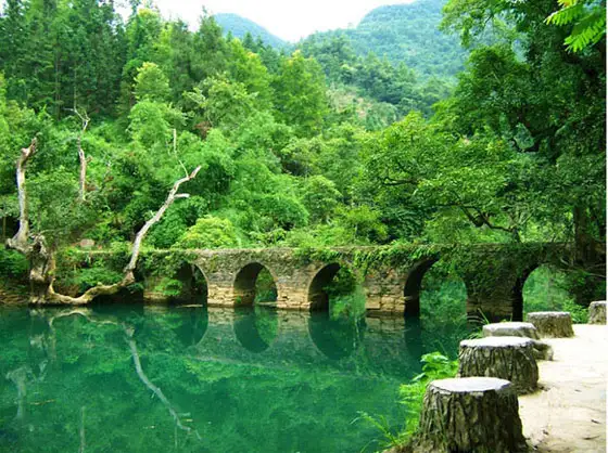 Explore Guizhou's Xiaoqikong Scenic Area in Summer