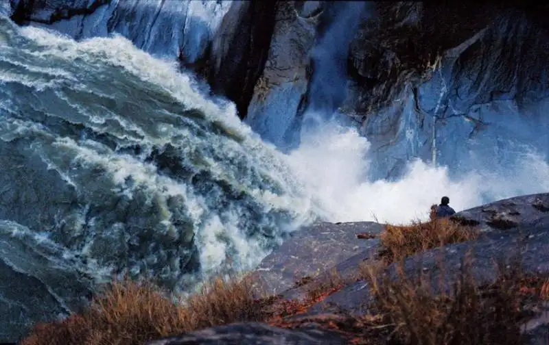 Tibet Tsangpo Watefall in China