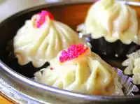 Hong Kong Munchies Walking Tour (Join-in Group Tour)