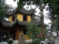 Beyond the Bell: Your Guide to Suzhou Hanshan Temple