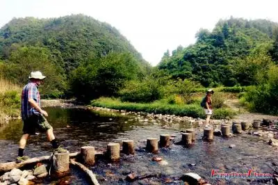 Huangshan Yellow Mountain Hiking Tour (with Ancient Trails)