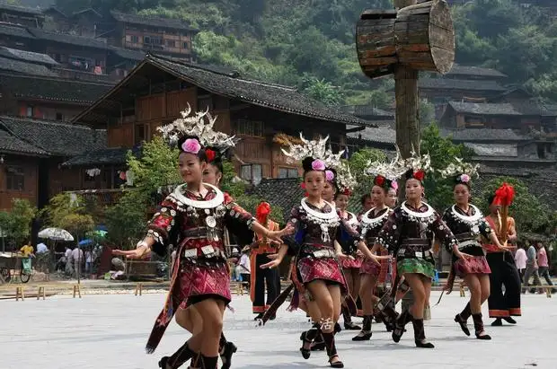 miao people's dancing