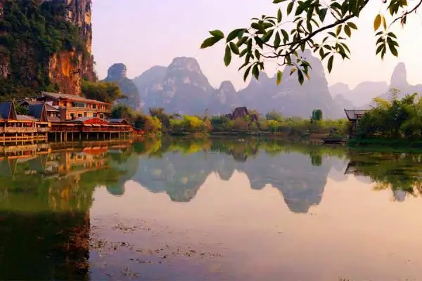Relaxing Winter Escape to Detian Waterfall & Mingshi 