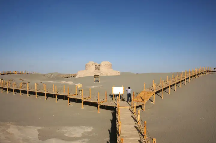 Abakh Hoja Tomb