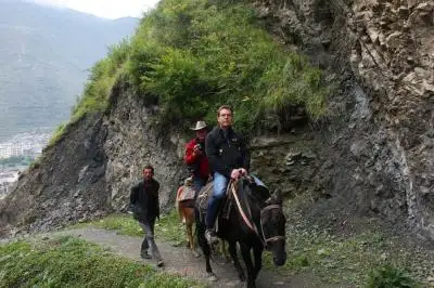 Songpan Horse Trekking to Mounigou Valley