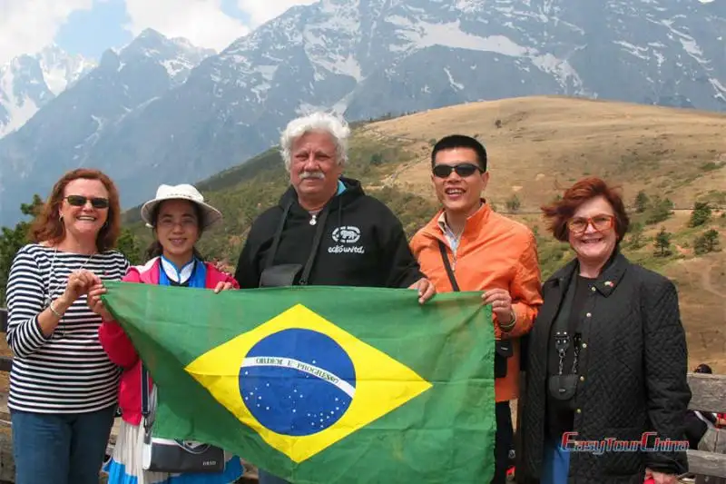 Brazilian senior clients traveled to Tibet with Easy Tour China
