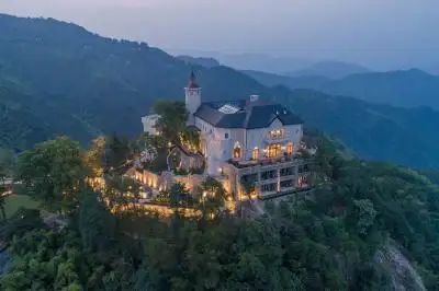Leisure Luxury Tour in Hangzhou