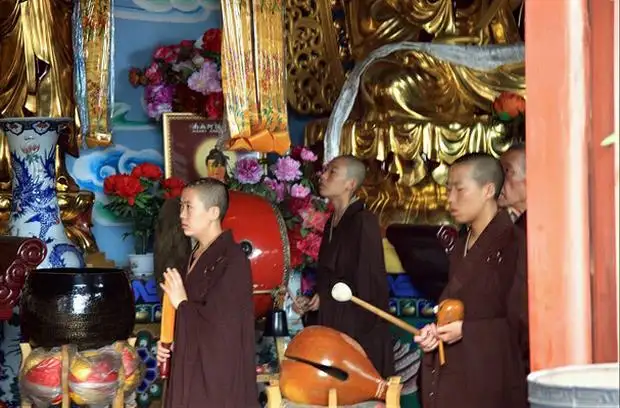 White Pagoda Hill