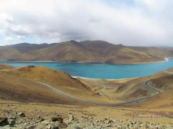 Tibet Yamdrok Lake in green color
