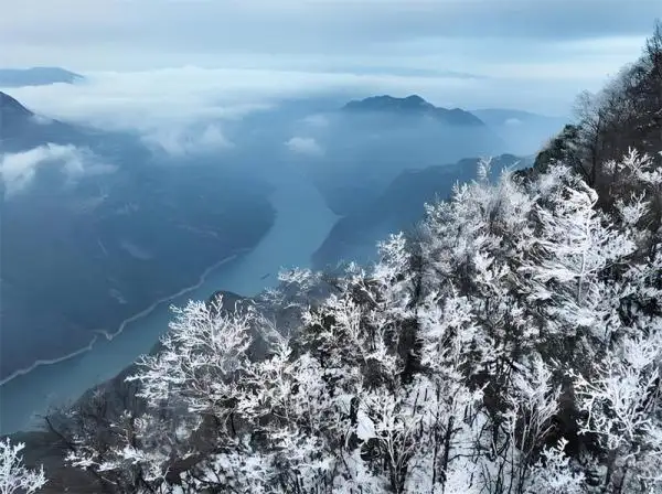 China Yangtze cruise in winter