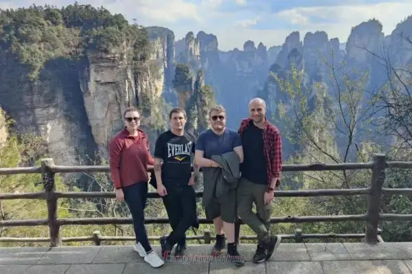 Travel to Zhangjiajie with Easy Tour China